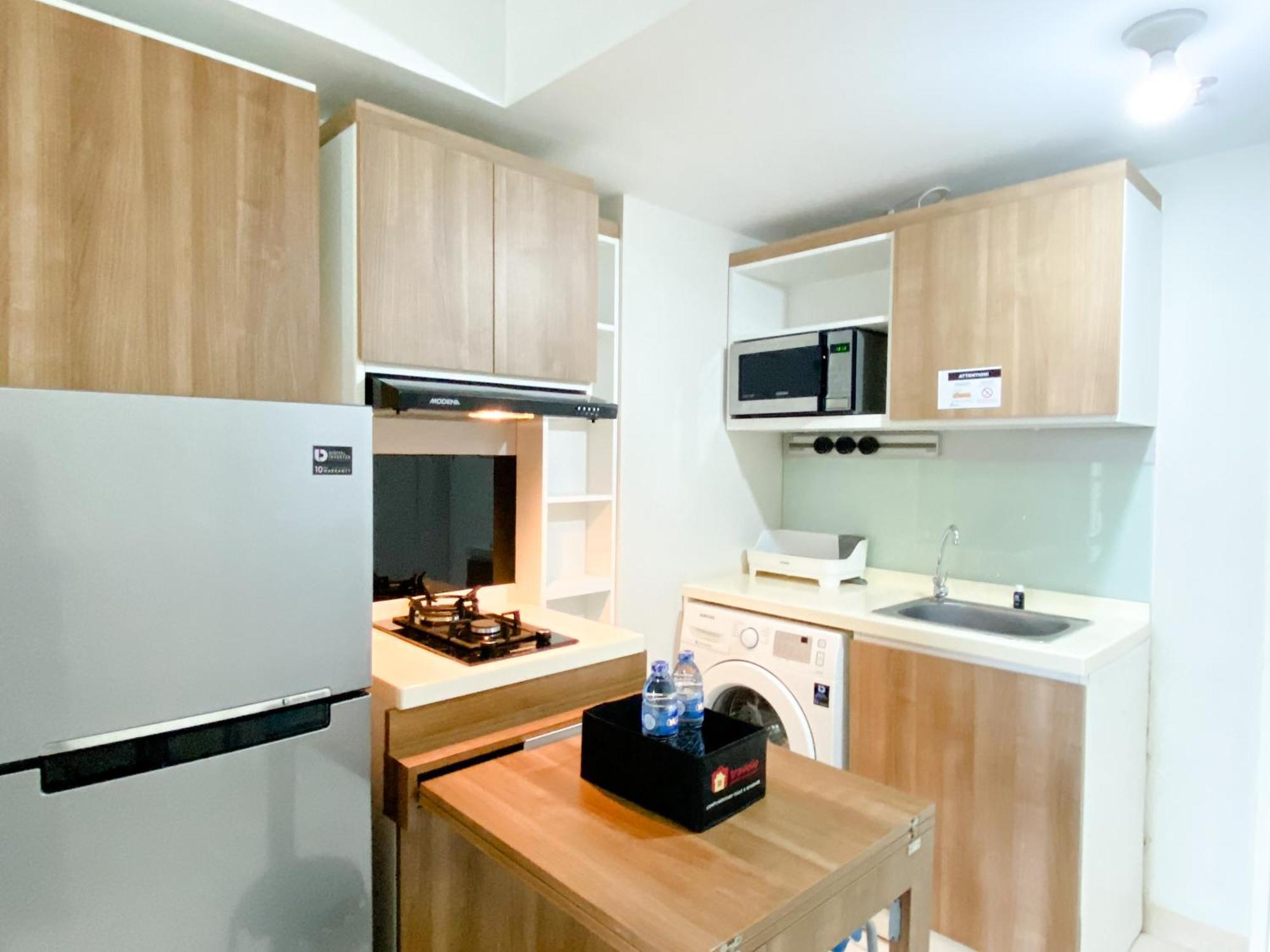 Apartemen Homey And 3br At Springlake Summarecon By Travelio